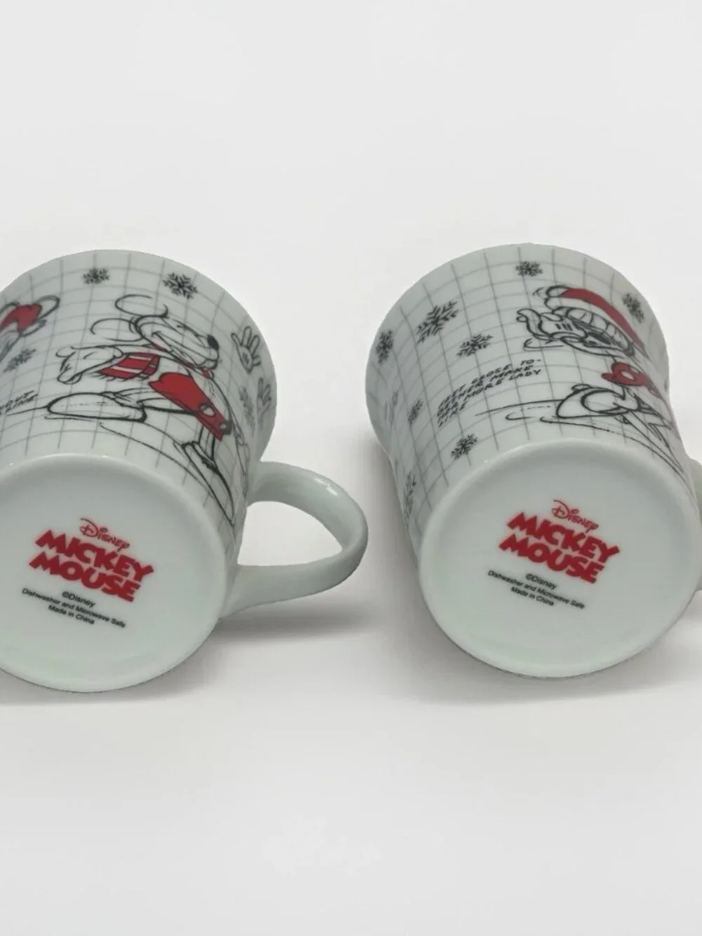 🎄☕ Lot of 4 NEW Disney Mickey Mouse Holiday Sketchbook Coffee Mugs Ceramic 🎄☕